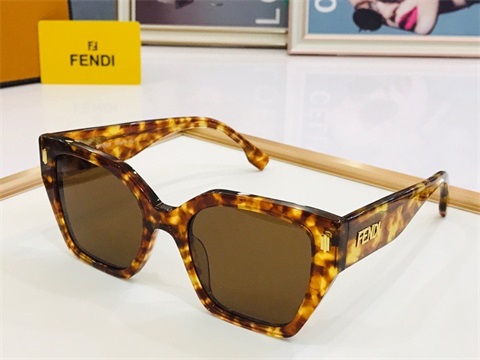 Fendi sunglass-485